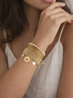 PULSERA TEJIDA DORADA DIJE CÍRCULO CORAZÓN